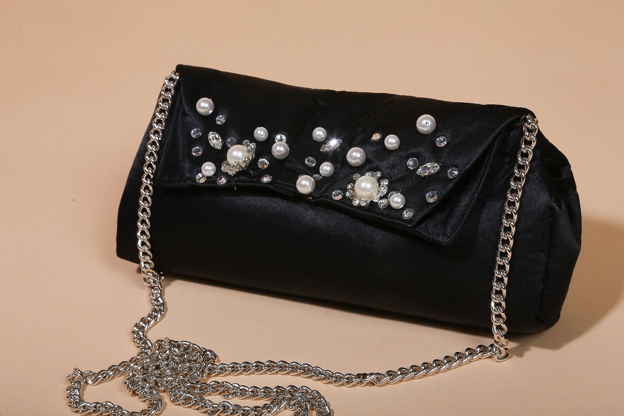 Borsa perle e strass - nero